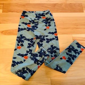 Blue Pineapple LuLaRoe Leggings